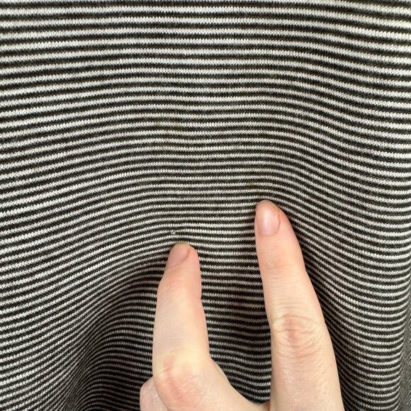 Lafayette 148 Striped Turtleneck Sweater in Black and White Sz M | Comfy Neutral - Picture 6 of 12